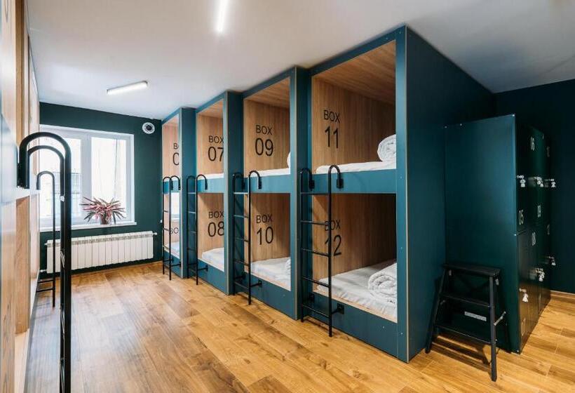 Yard Hostel & Coffee