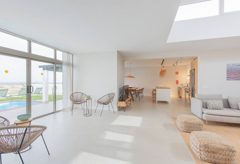 Ereza The White Homes