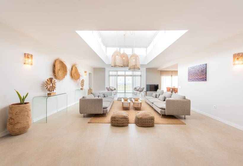 Ereza The White Homes