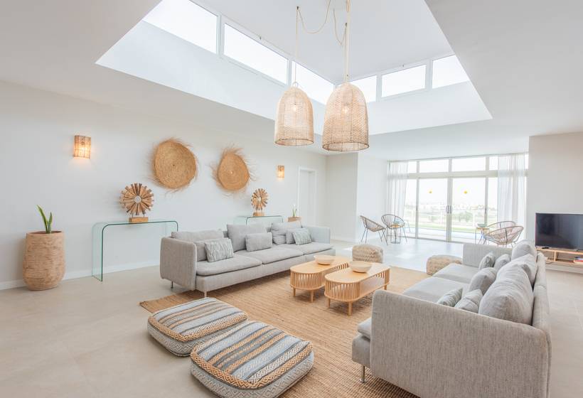 Ereza The White Homes