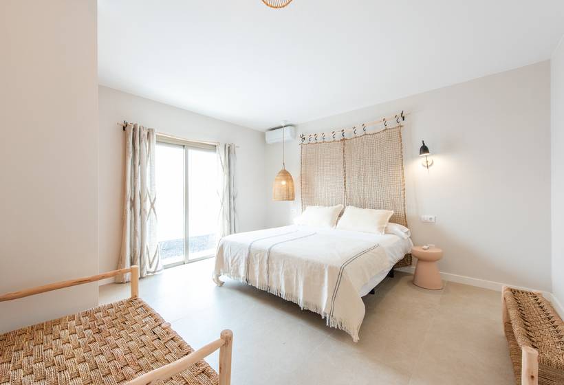 Ereza The White Homes