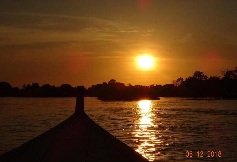 Пансион Crazy Gecko Dondet