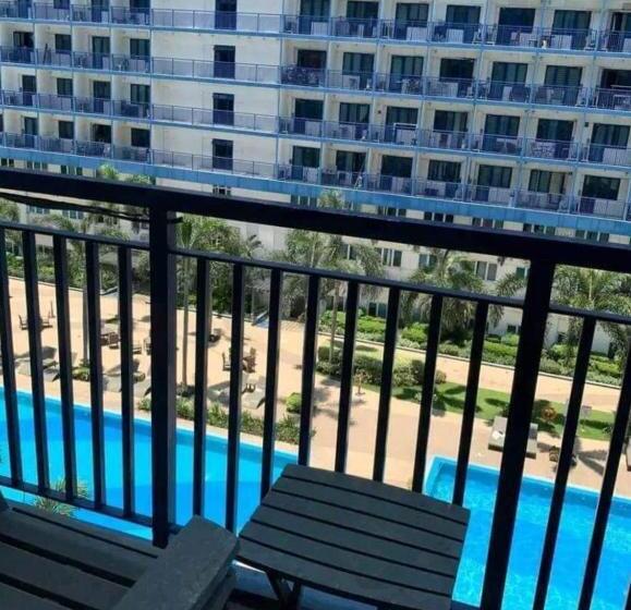 هتل Benedick Place At Sea Residences