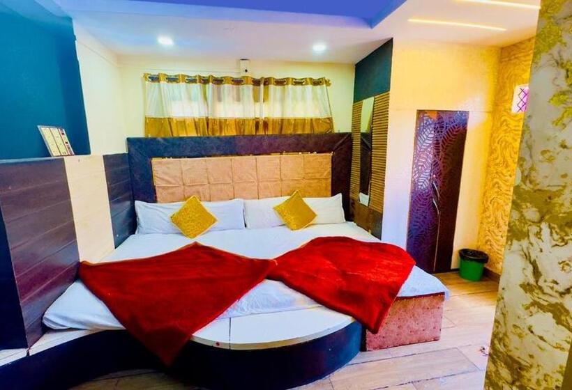 Pension New G P Guest House