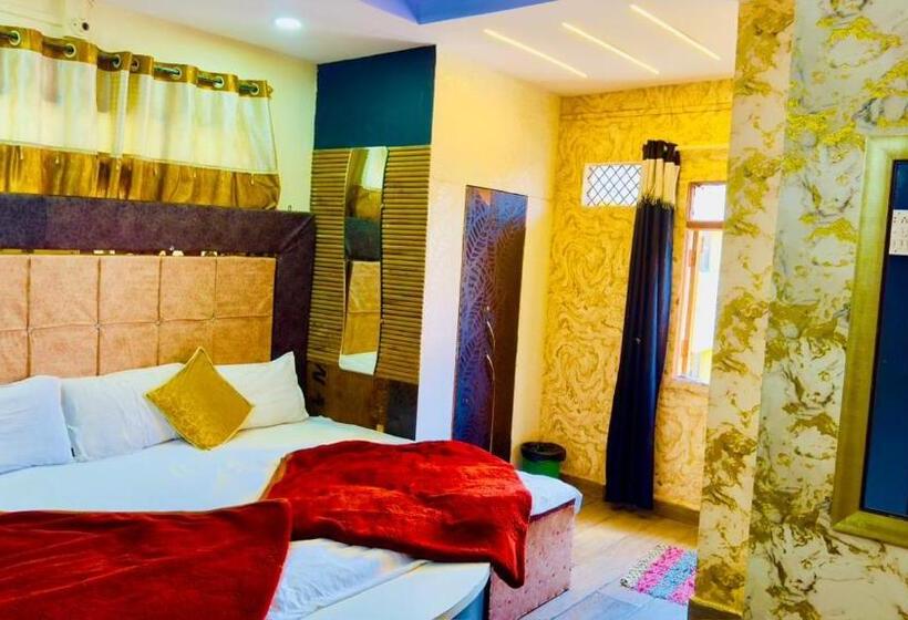 Pension New G P Guest House