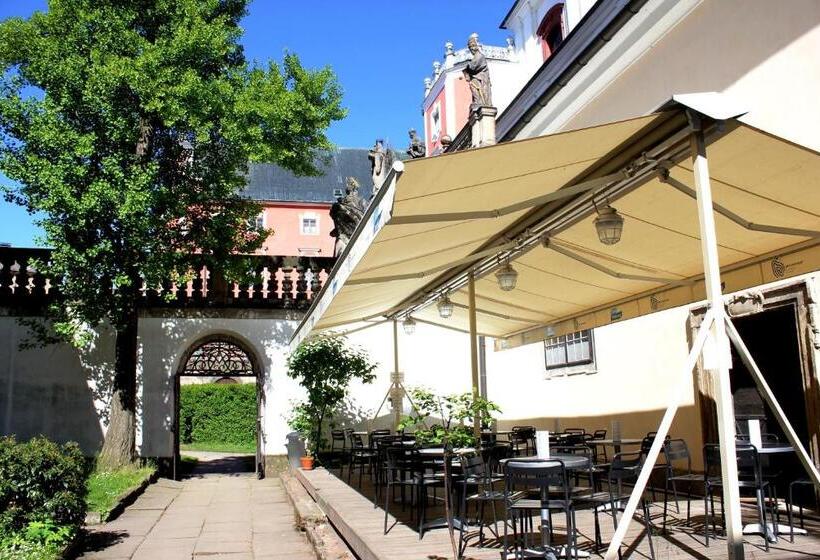 ユースホステル Dům Hostů Klášter Broumov