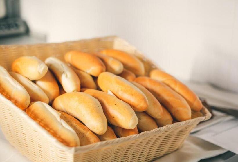 ユースホステル Dům Hostů Klášter Broumov