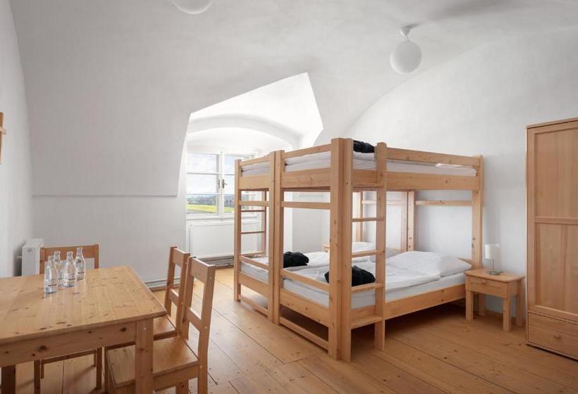 ユースホステル Dům Hostů Klášter Broumov