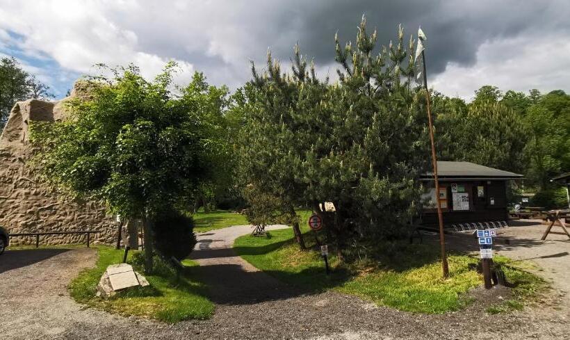 호스텔 Turisticka Ubytovna Cakle