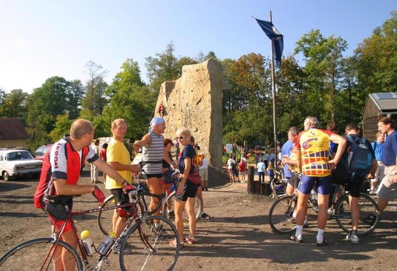 호스텔 Turisticka Ubytovna Cakle