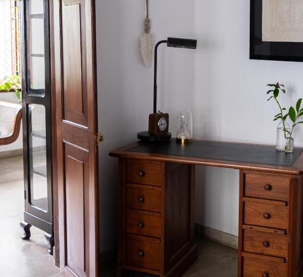 Bed and Breakfast 27 Spathodea Oasis In The City