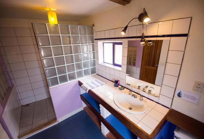 تختخواب و صبحانه La Selenita