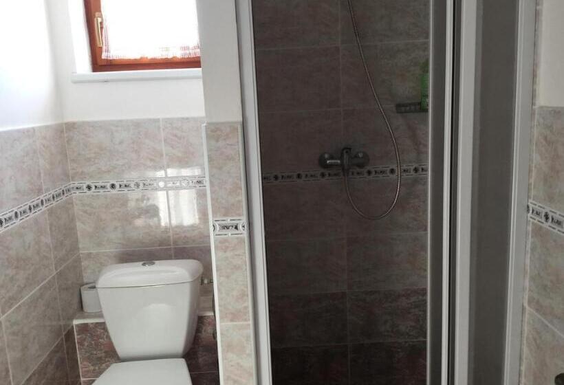 Bed and Breakfast Pension 325