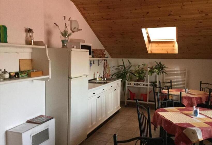 Bed and Breakfast Pension 325