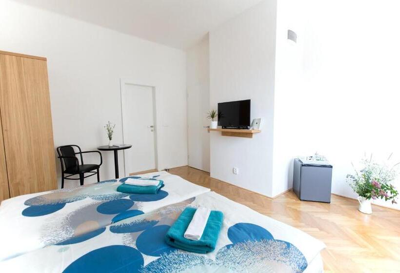 Bed And Breakfast Placzek