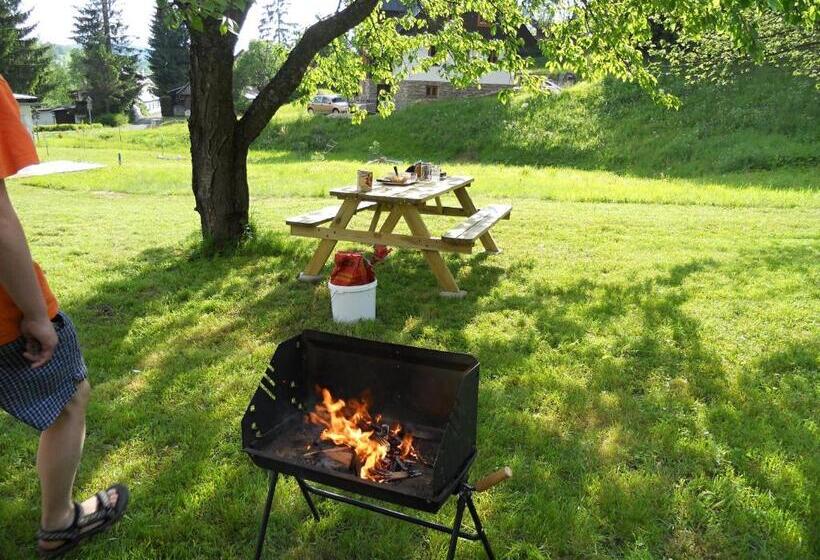 تختخواب و صبحانه Previt Janek