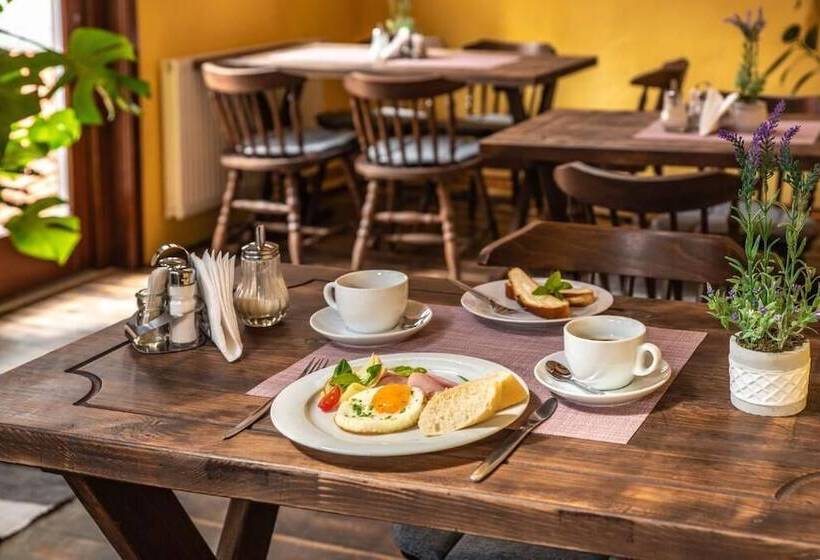 تختخواب و صبحانه Ubytování U Bílé Paní