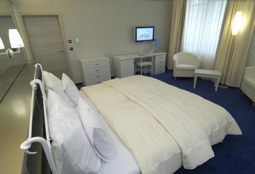 Ea Zámecký Hotel Sychrov