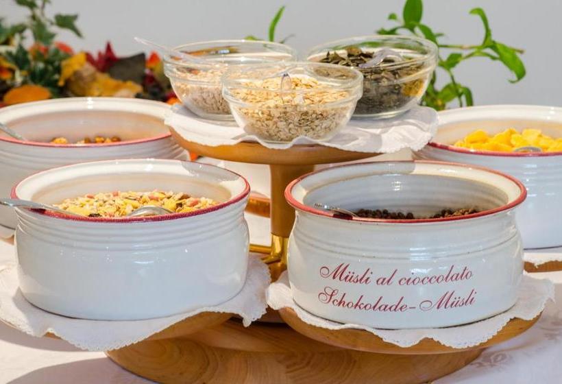 Garni Hotel Sonnleitenhof