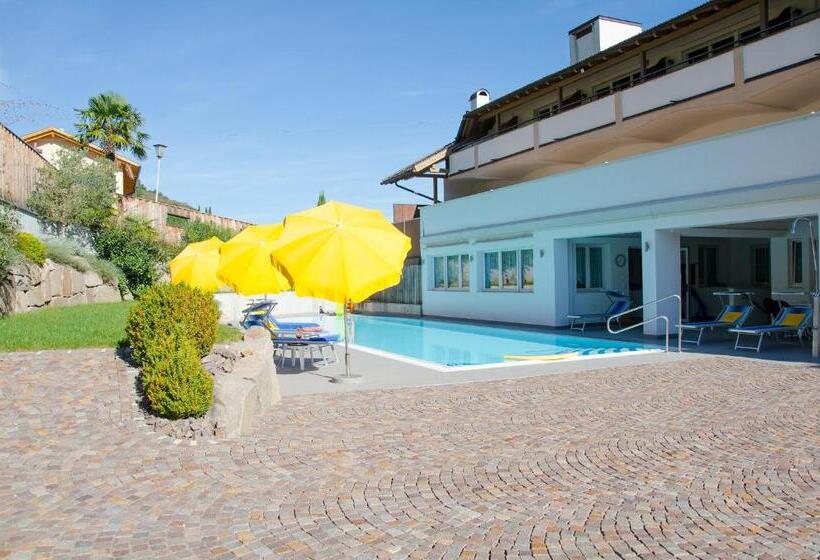 Garni Hotel Sonnleitenhof