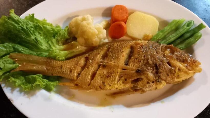 Giman Free Beach Resort