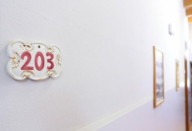 ホテル Al Sole Albergo Ristorante