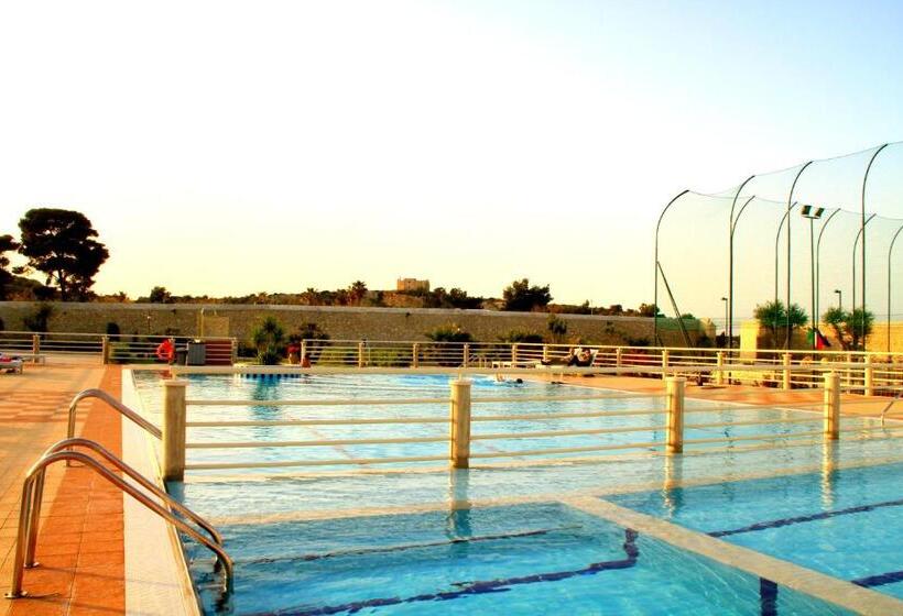 هتل Boutique Il Castellino Relais