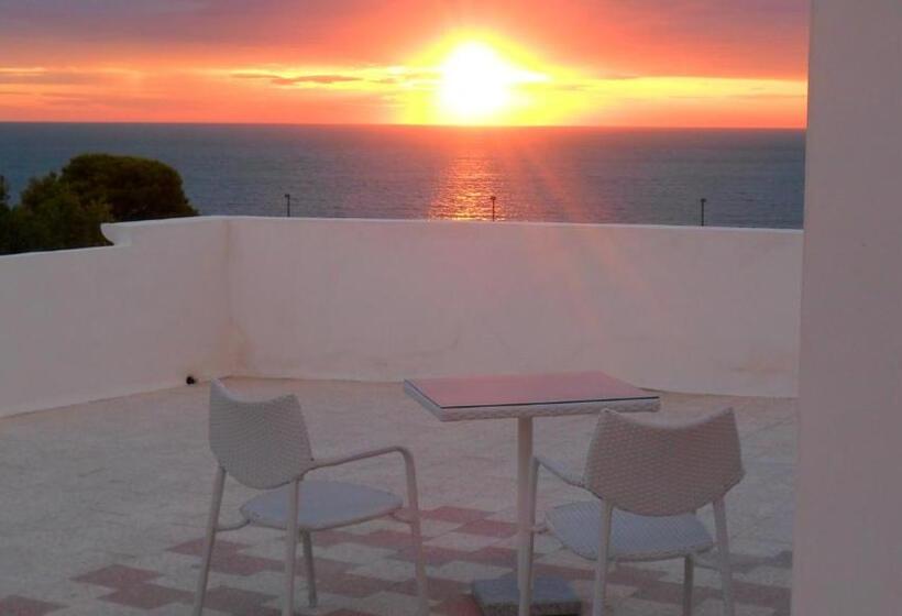 هتل Boutique Il Castellino Relais