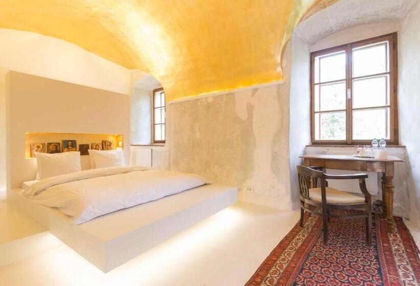 בית מלון כפרי Chateau Třebešice