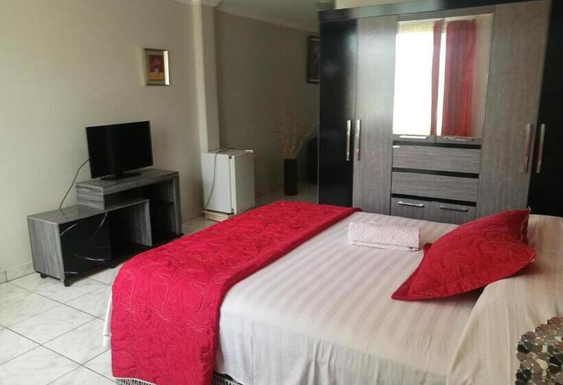 בית מלון כפרי Dorado