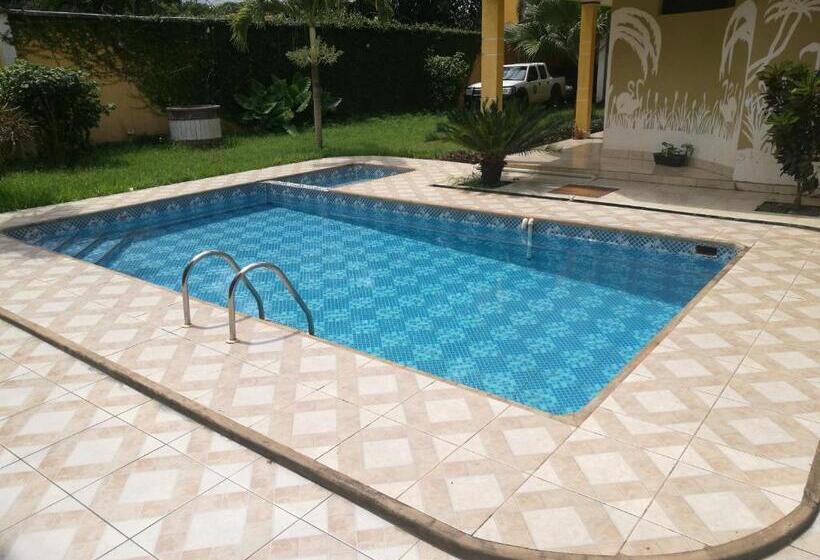 בית מלון כפרי Dorado