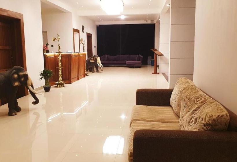 ホテル Eden Garden