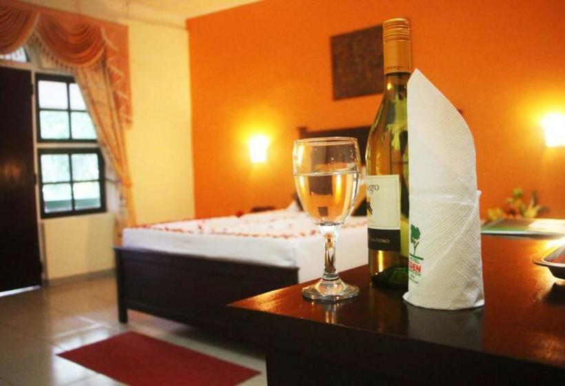 ホテル Eden Garden