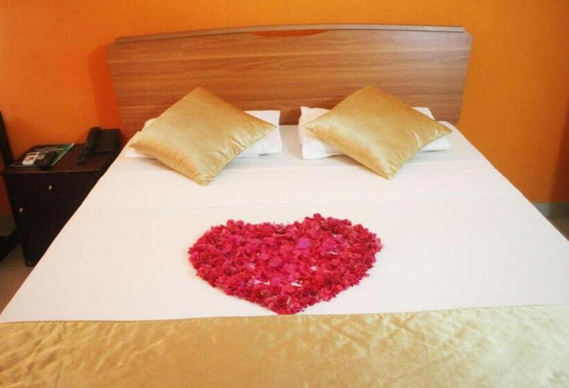 ホテル Eden Garden