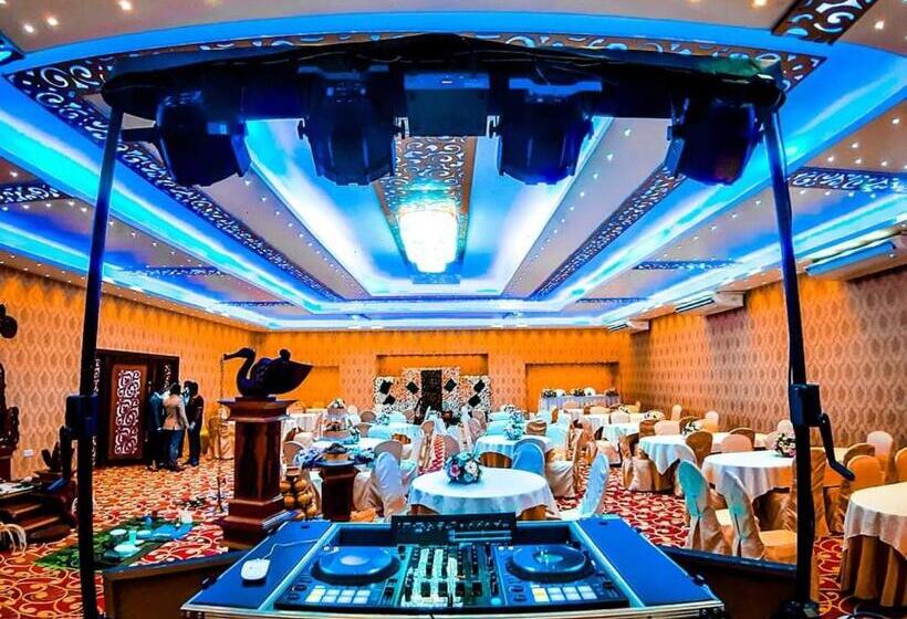 ホテル Eden Garden