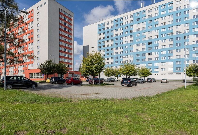 ホテル Garni Všb