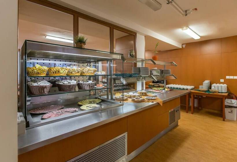 ホテル Garni Všb