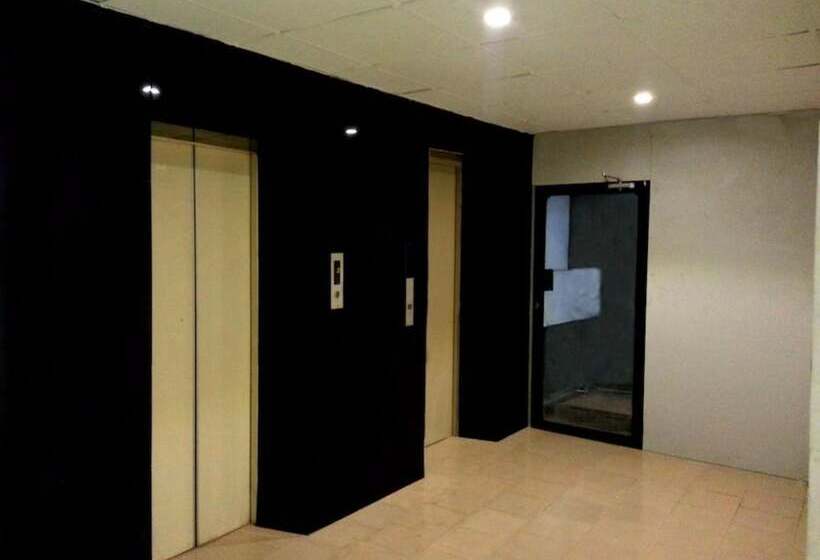 هتل Green Palace Colombo