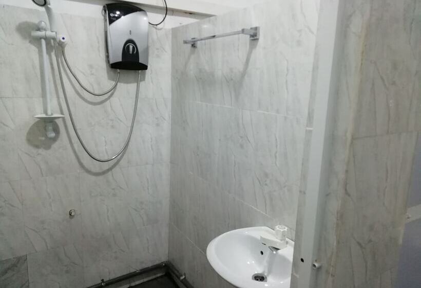 هتل Green Palace Colombo