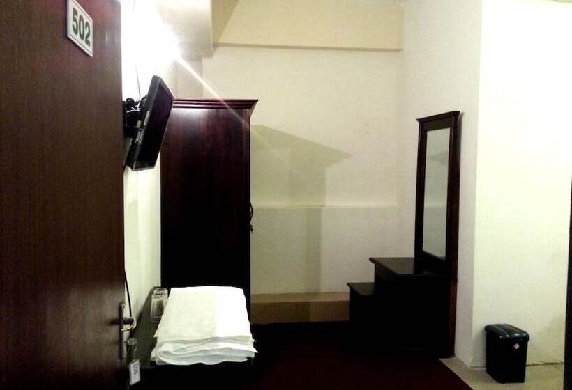 هتل Green Palace Colombo