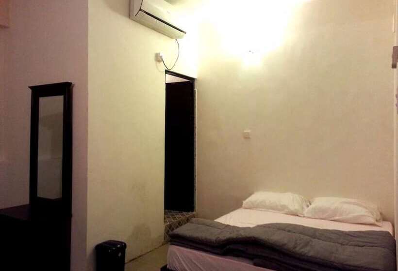 هتل Green Palace Colombo