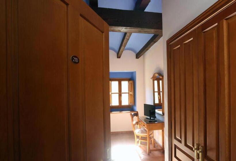 ホテル Hospedería Sádaba