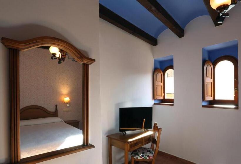 ホテル Hospedería Sádaba