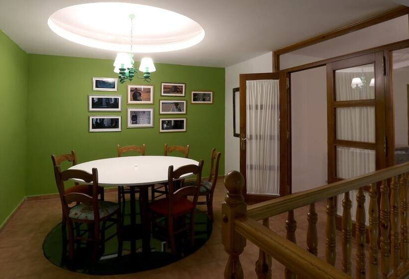 ホテル Hospedería Sádaba