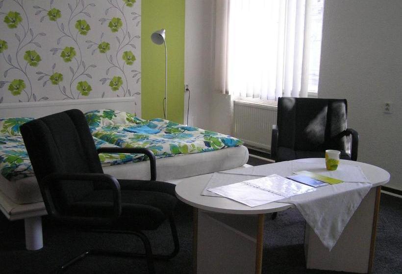 هتل Hostel Moravia Ostrava
