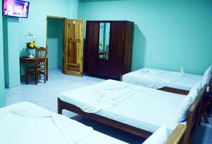 Kings Hotel Restaurant And Bar