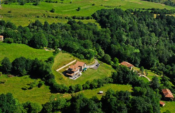 فندق La Casona De Abamia