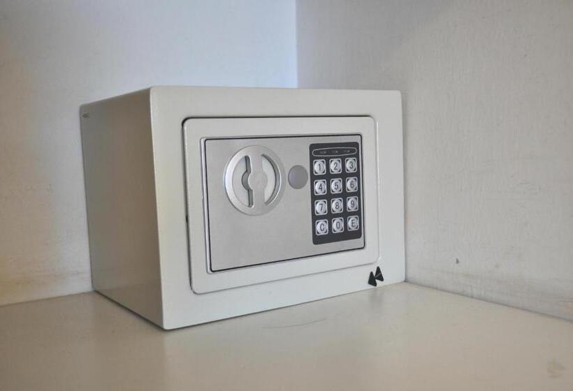 Отель La Fontana