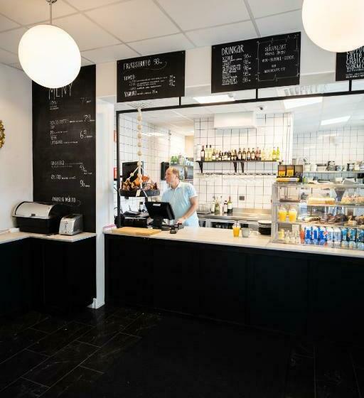 호텔 Livin Station