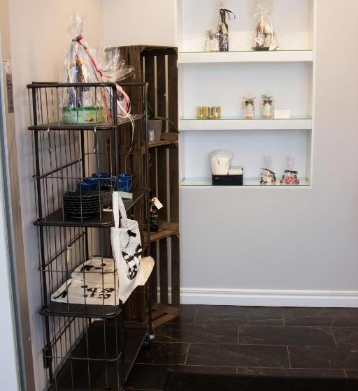 호텔 Livin Station